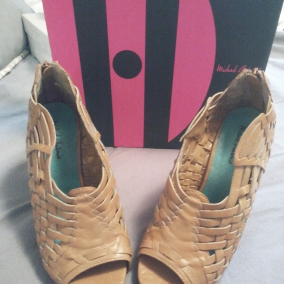 High heels - Picture 8 of 16